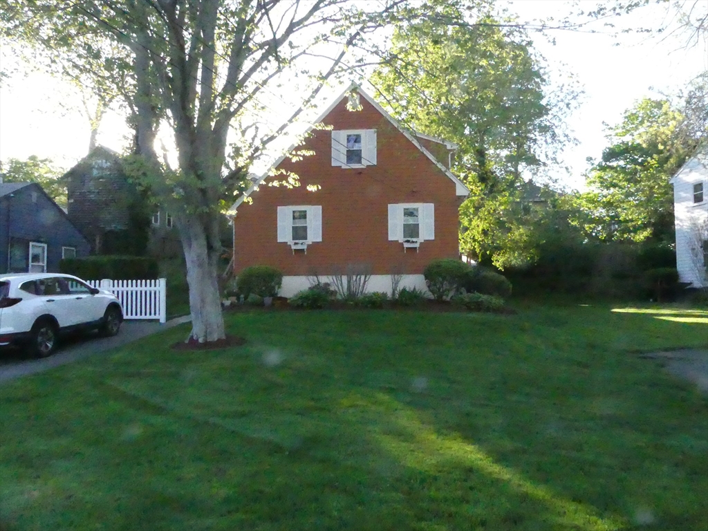 14 Lawrence St Property Photo 1