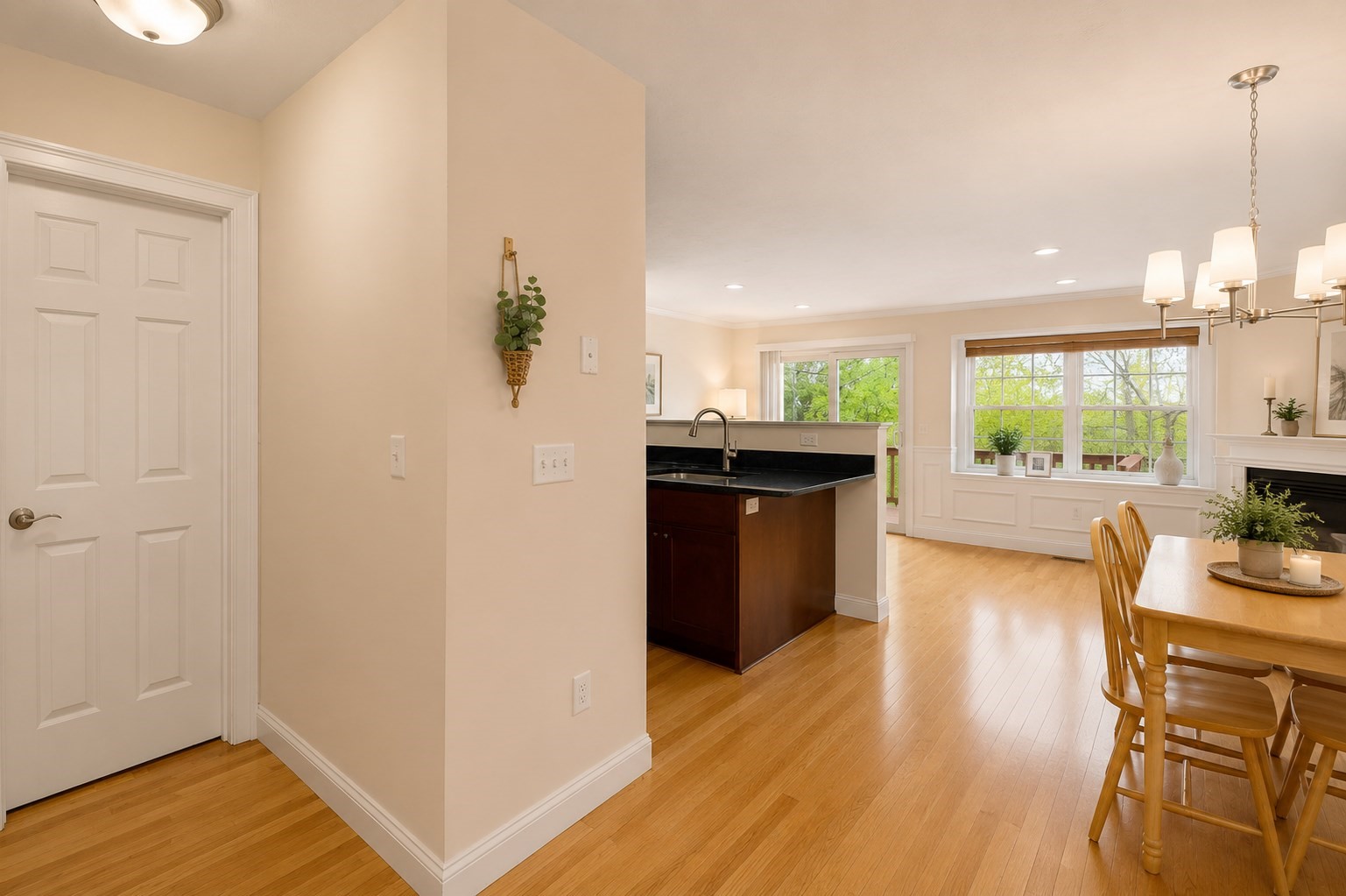 6 Azalea Ln # 6 Property Photo 4
