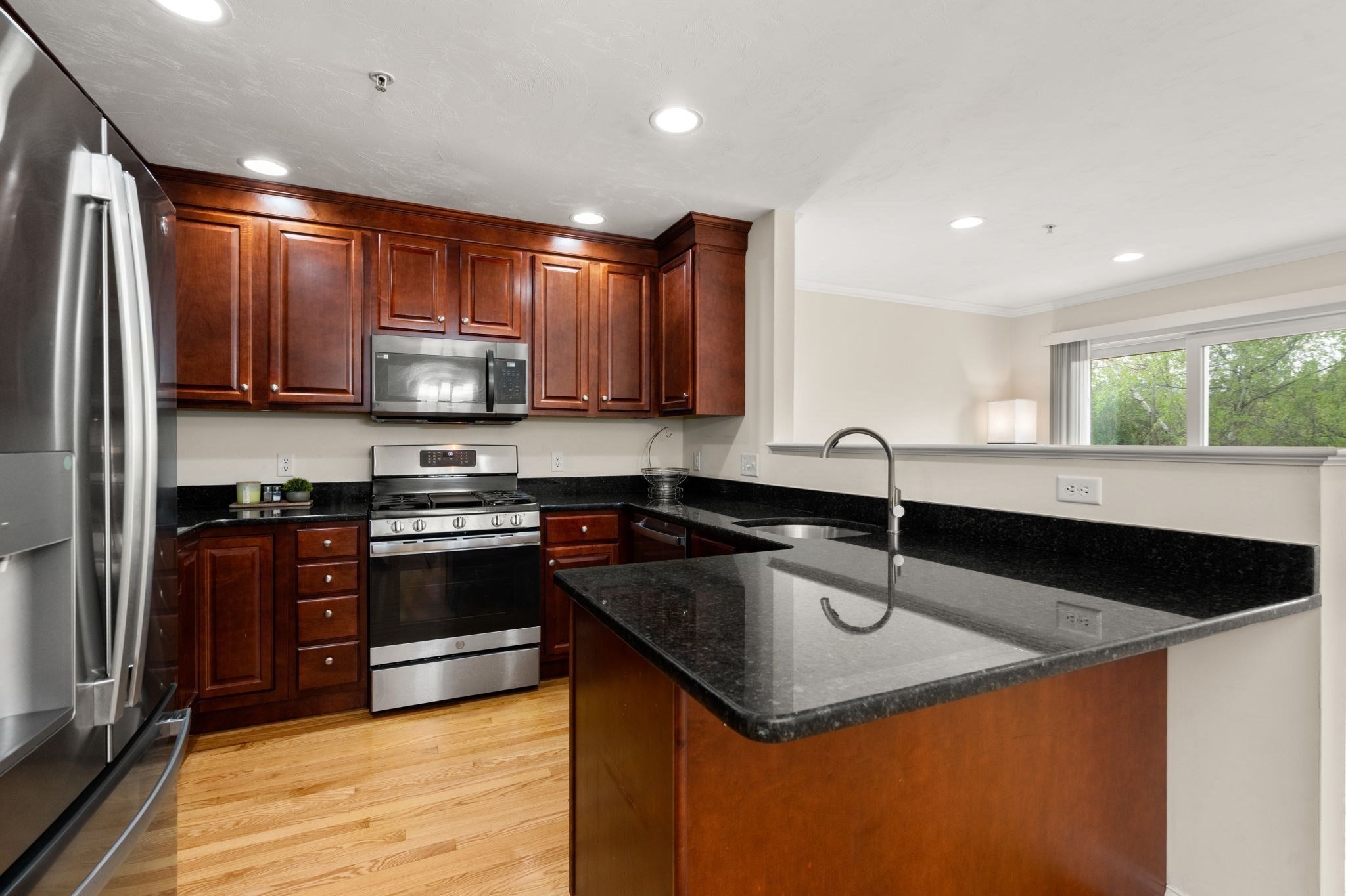 6 Azalea Ln # 6 Property Photo 6