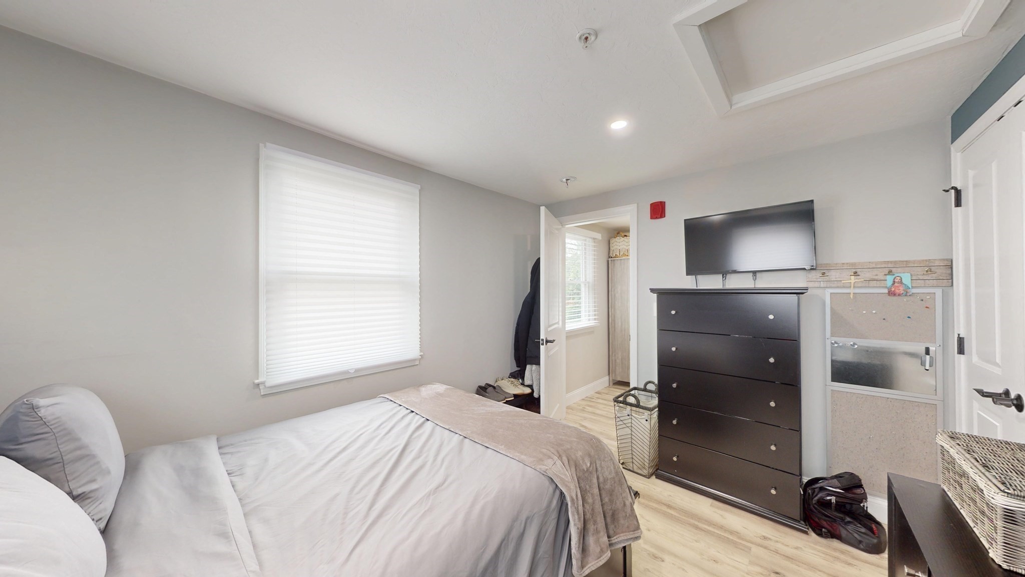 400 Main Property Photo 26
