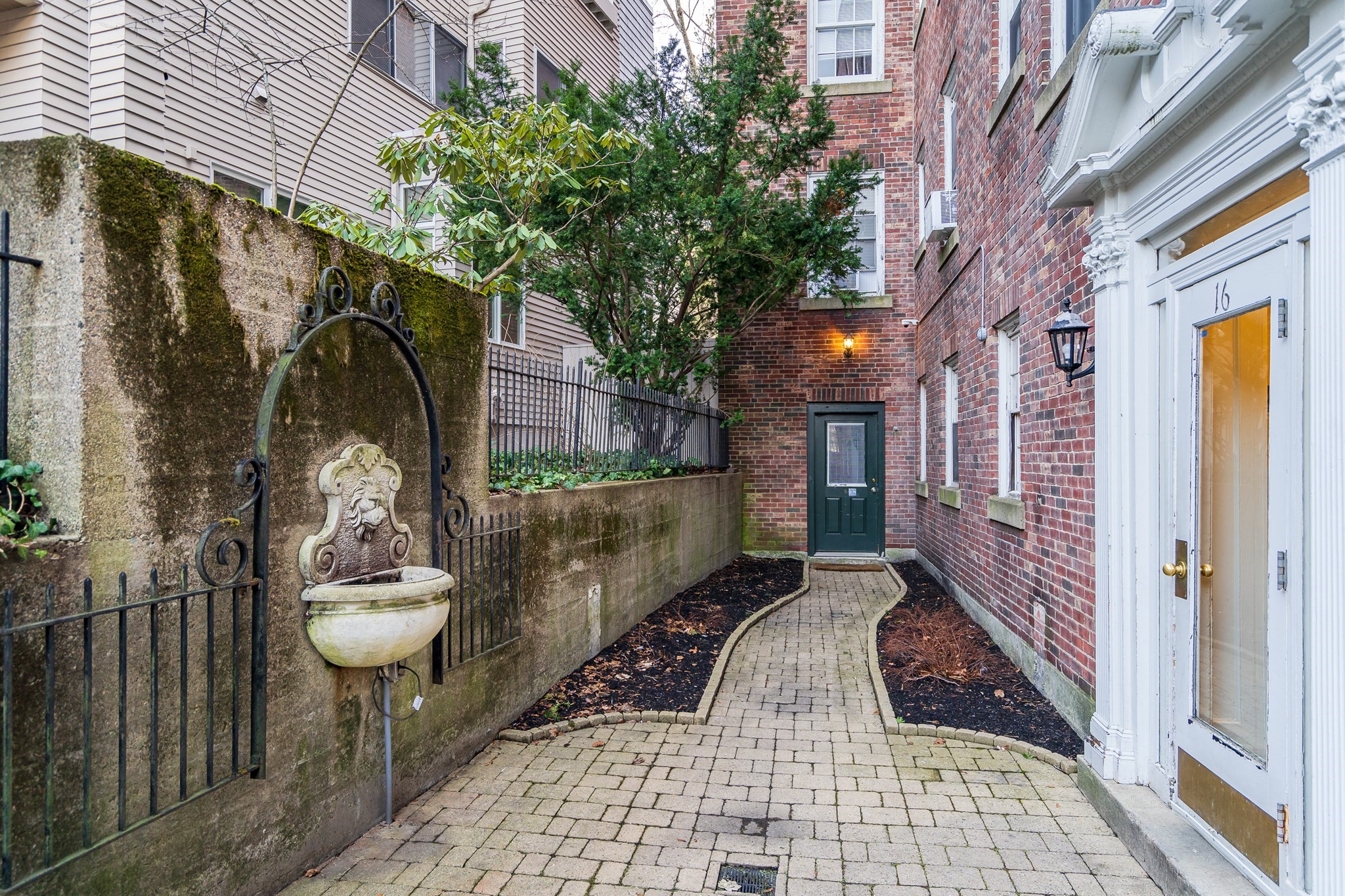16 Chauncy Street # 35 Property Photo 12