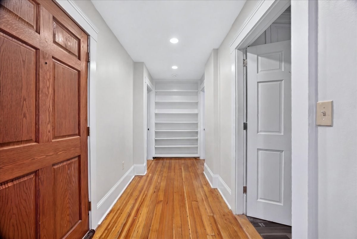 23 Netherlands Rd # 1 Property Photo 6