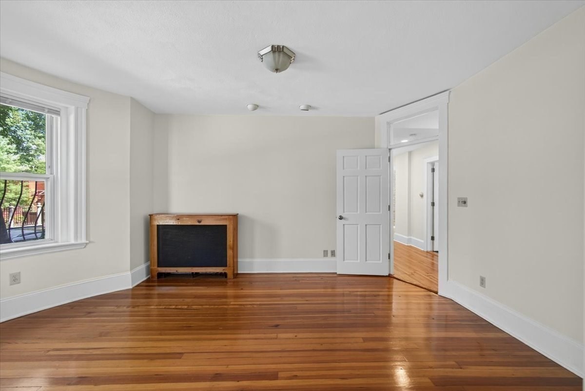 23 Netherlands Rd # 1 Property Photo 18