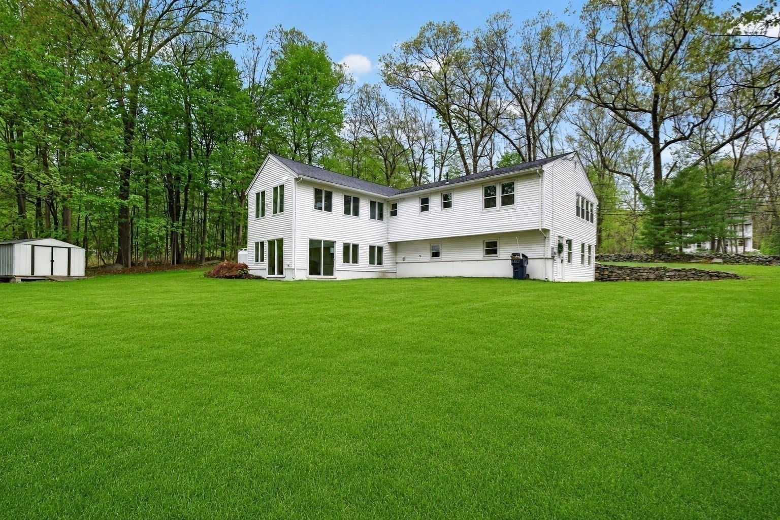 207 Bigelow St Property Photo 16