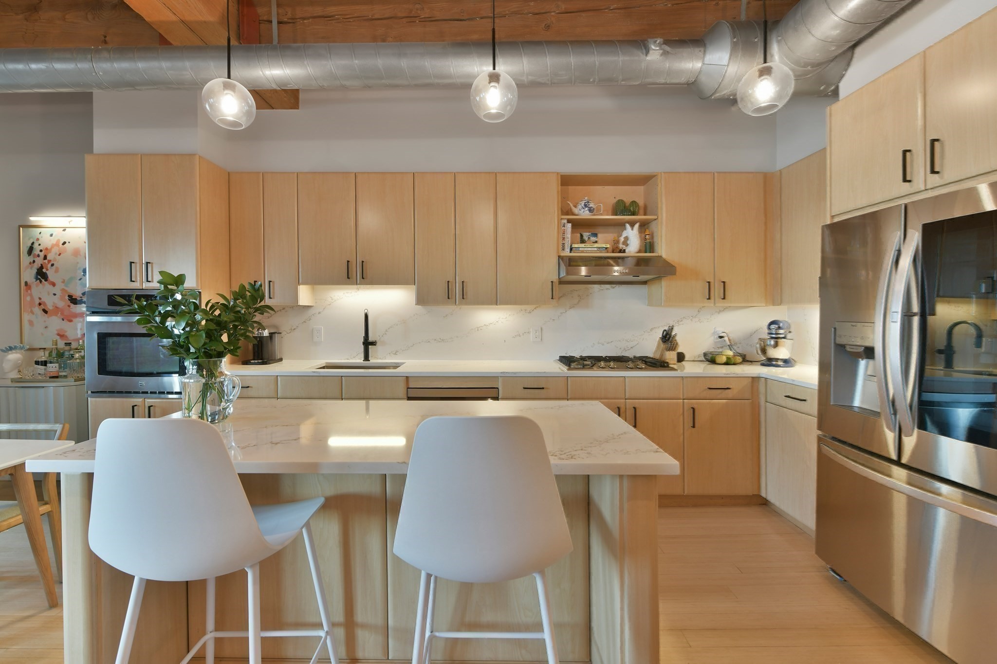 9 W Broadway # 410 Property Photo 6
