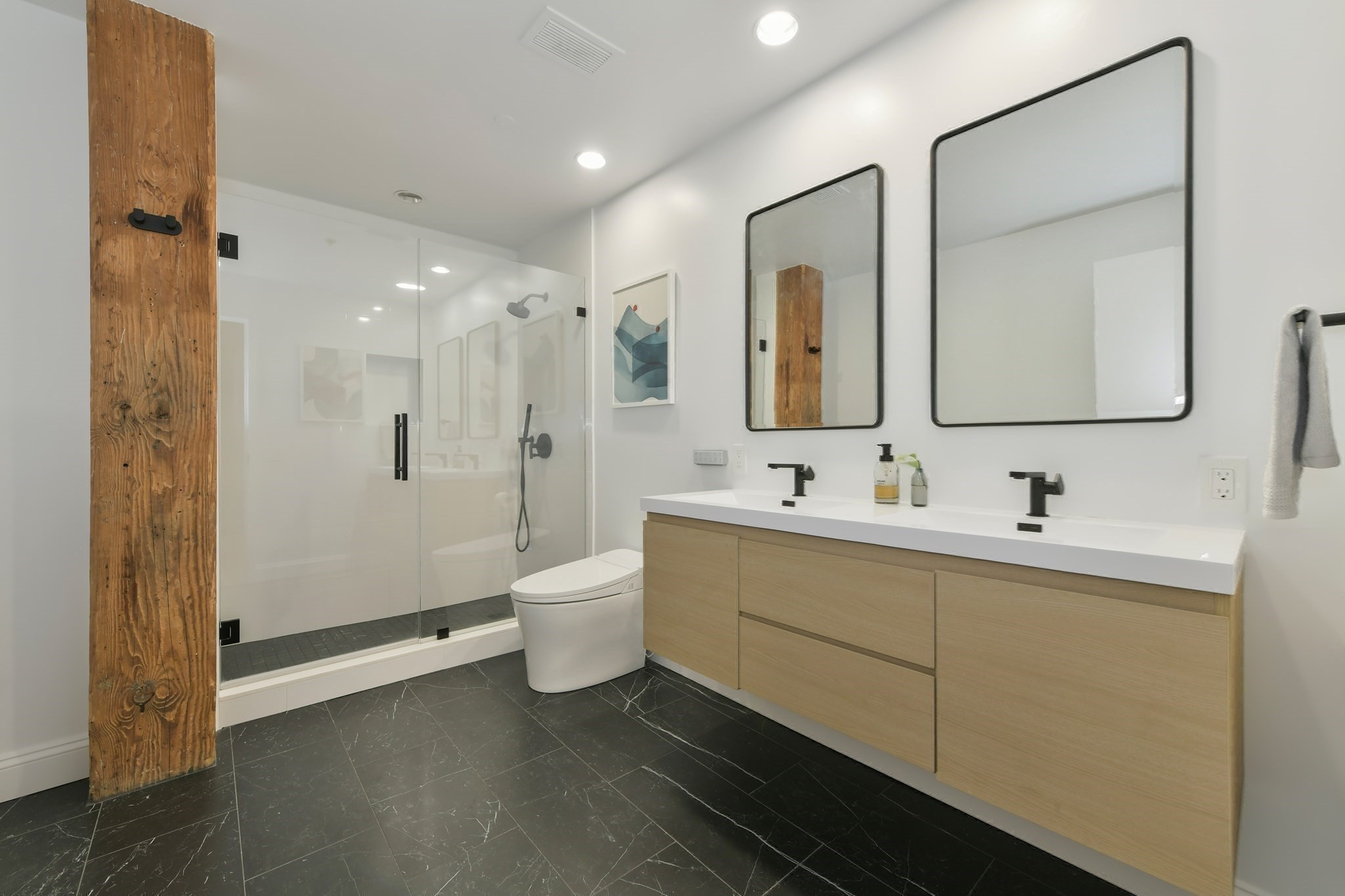 9 W Broadway # 410 Property Photo 15