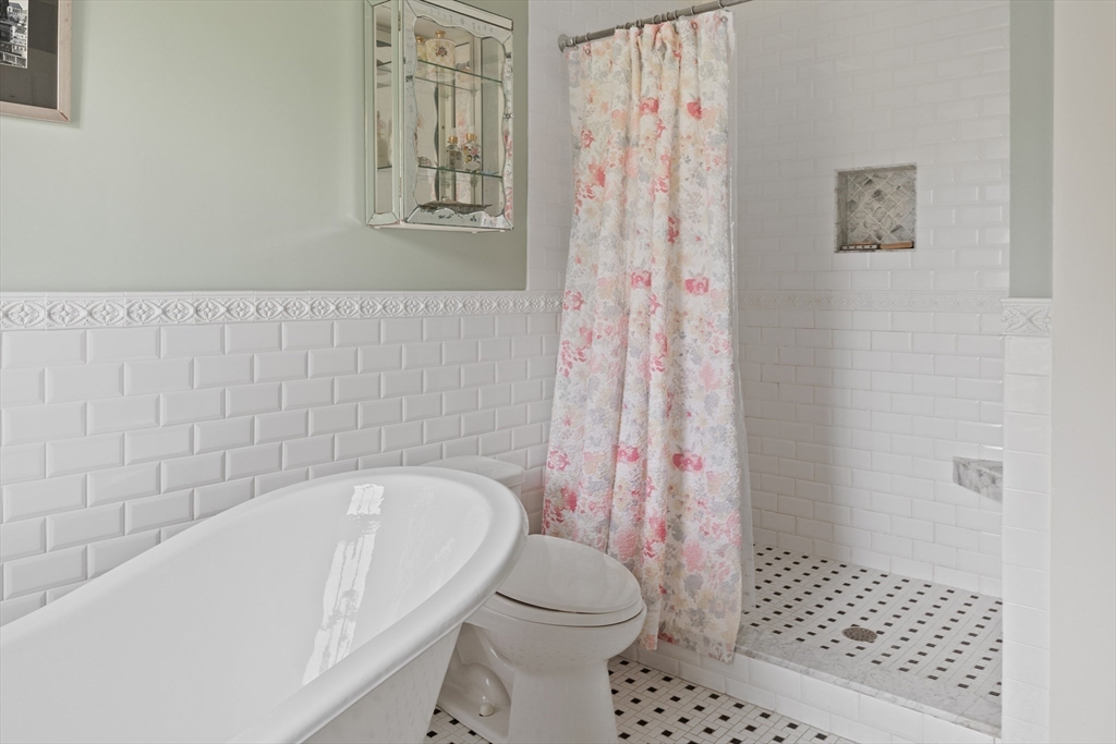 65 Hayden Rowe Street Property Photo 29