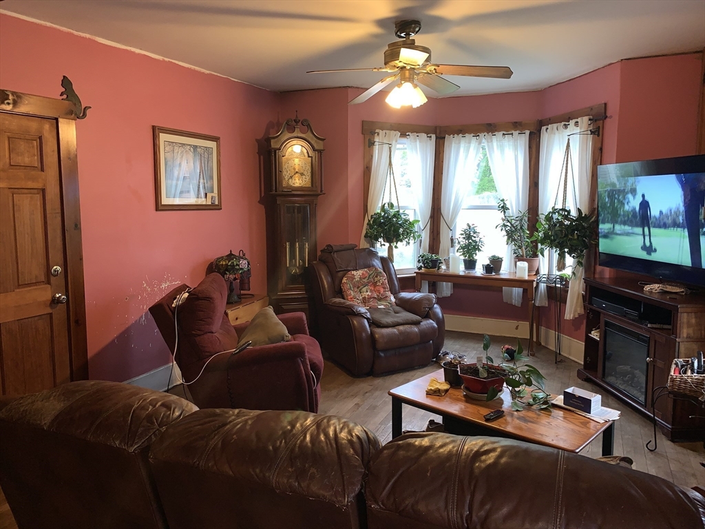 6 Leonard Street Property Photo 10