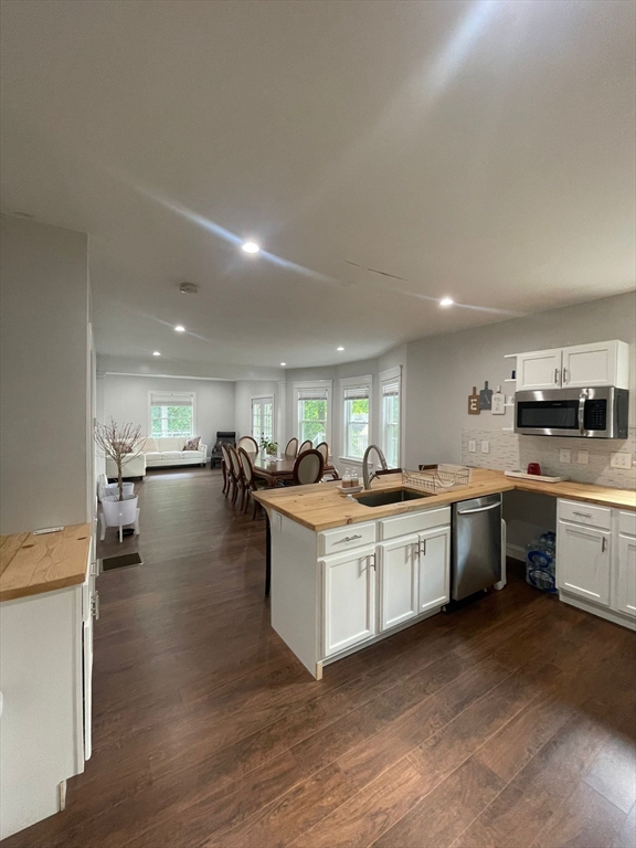 15 Forestdale Rd Property Photo 6