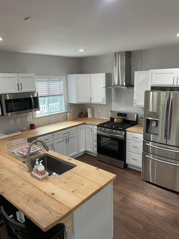 15 Forestdale Rd Property Photo 8