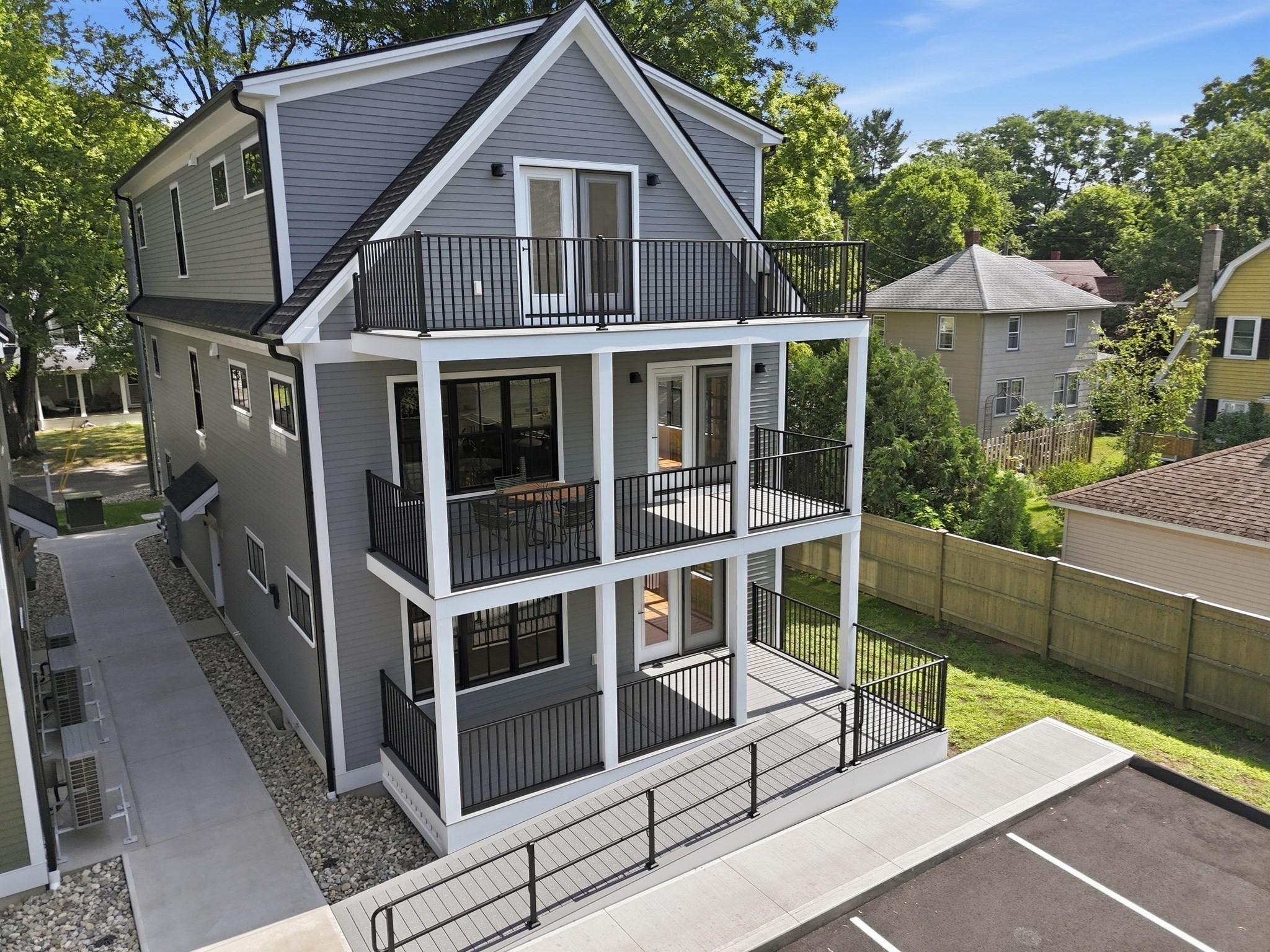 14 Garfield St. # A2 Property Photo 6