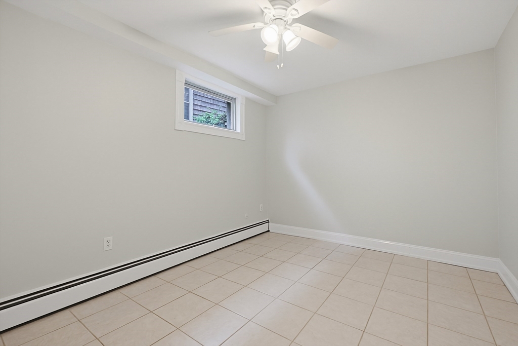 30 Cushing St # B Property Photo 8