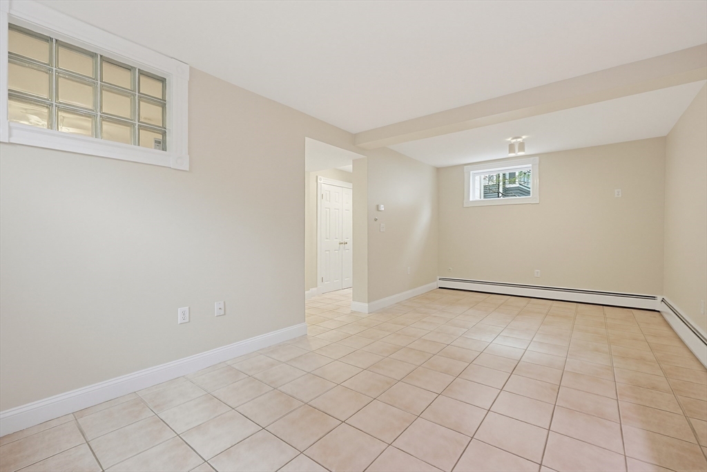 30 Cushing St # B Property Photo 12