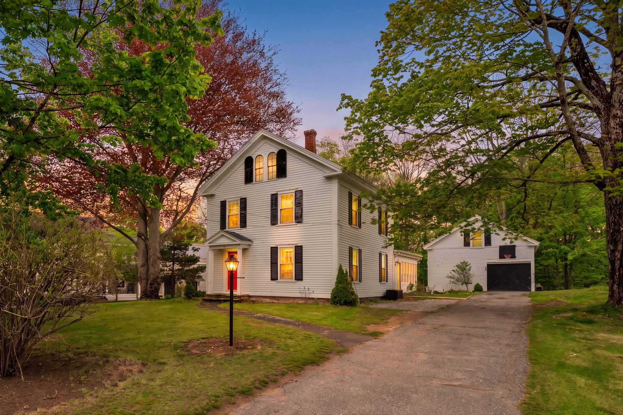 10 Maple Property Photo 1