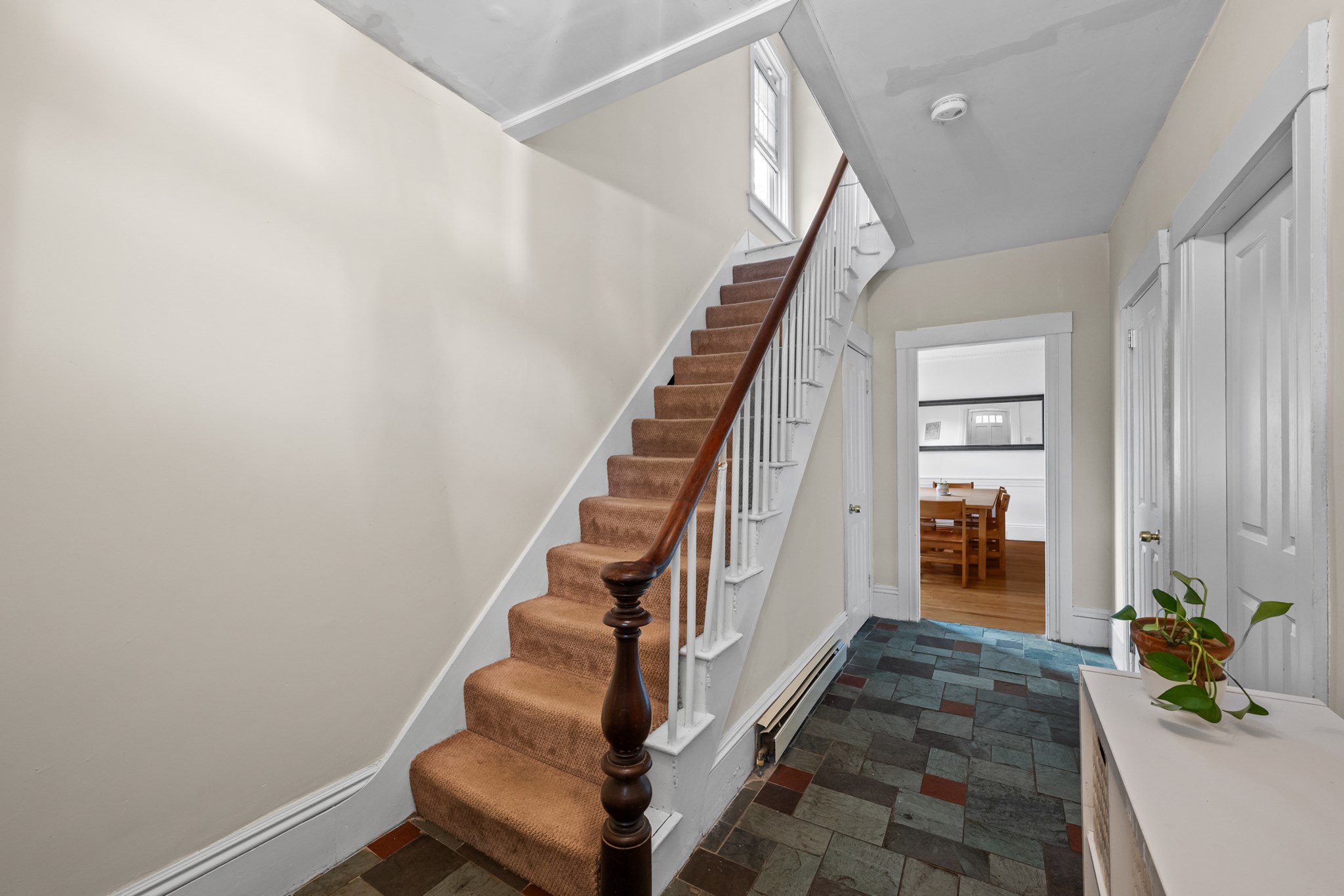 10 Maple Property Photo 5