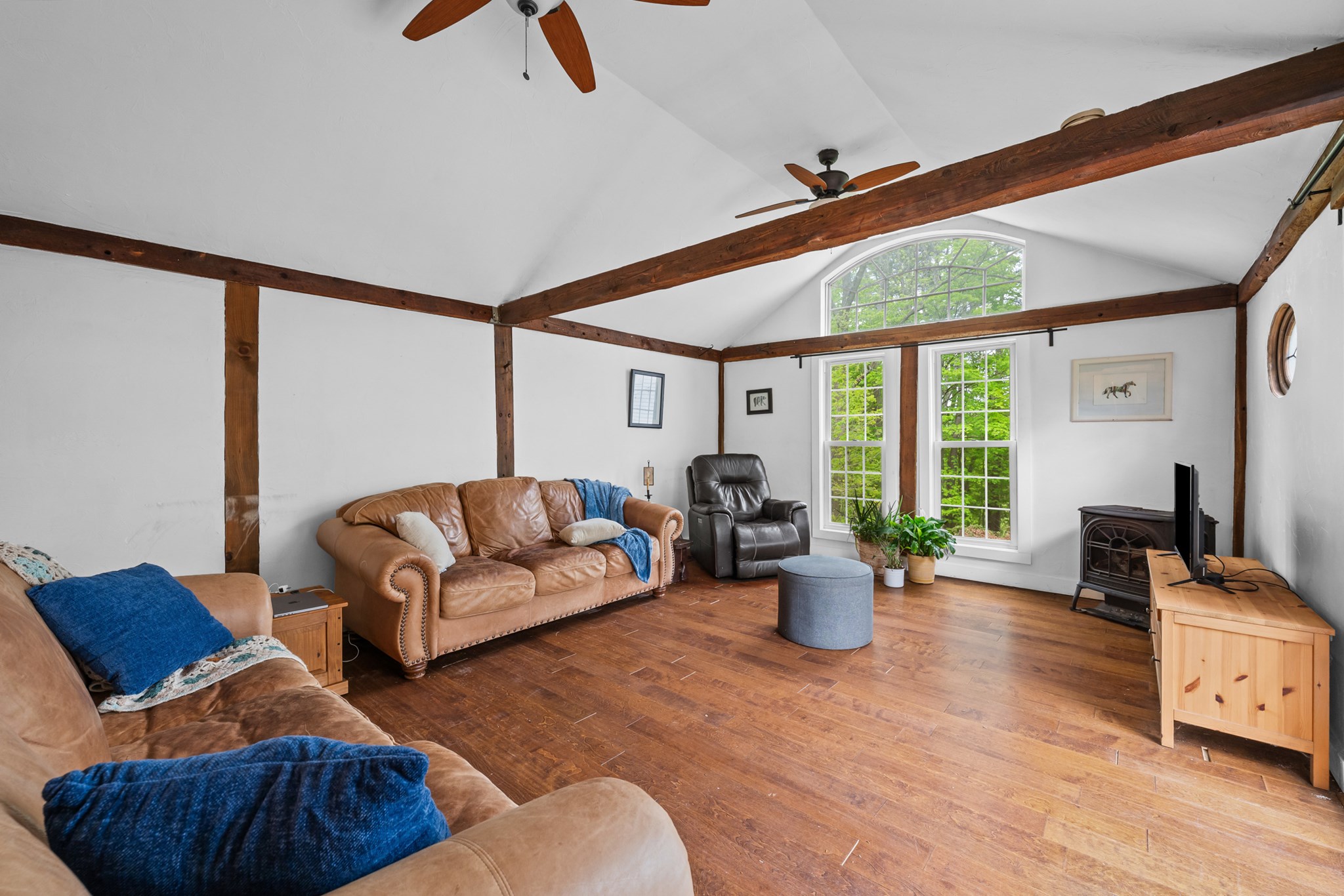 10 Maple Property Photo 12