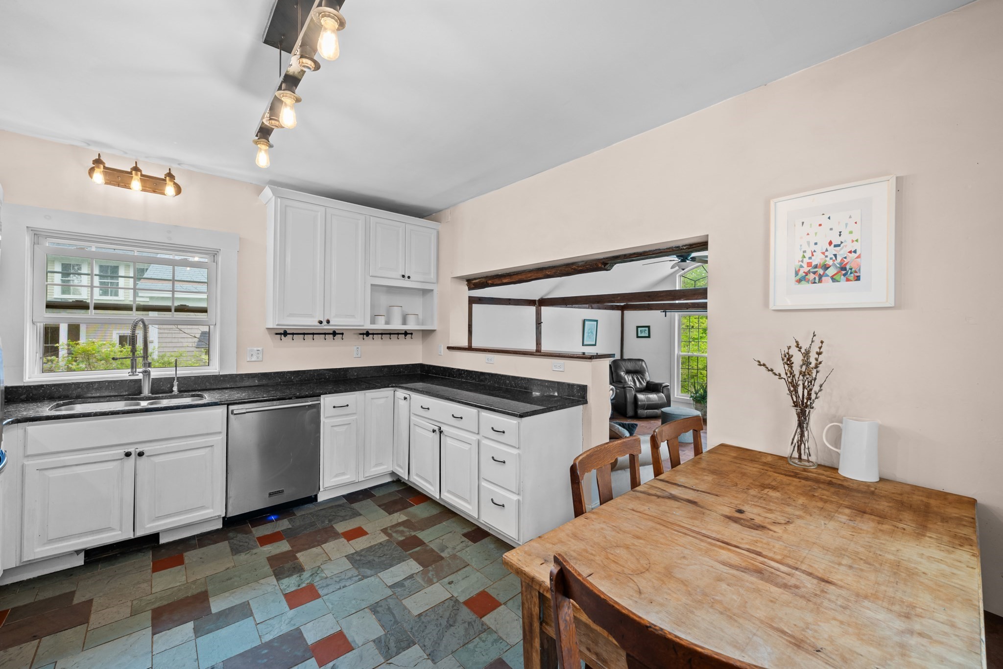 10 Maple Property Photo 16