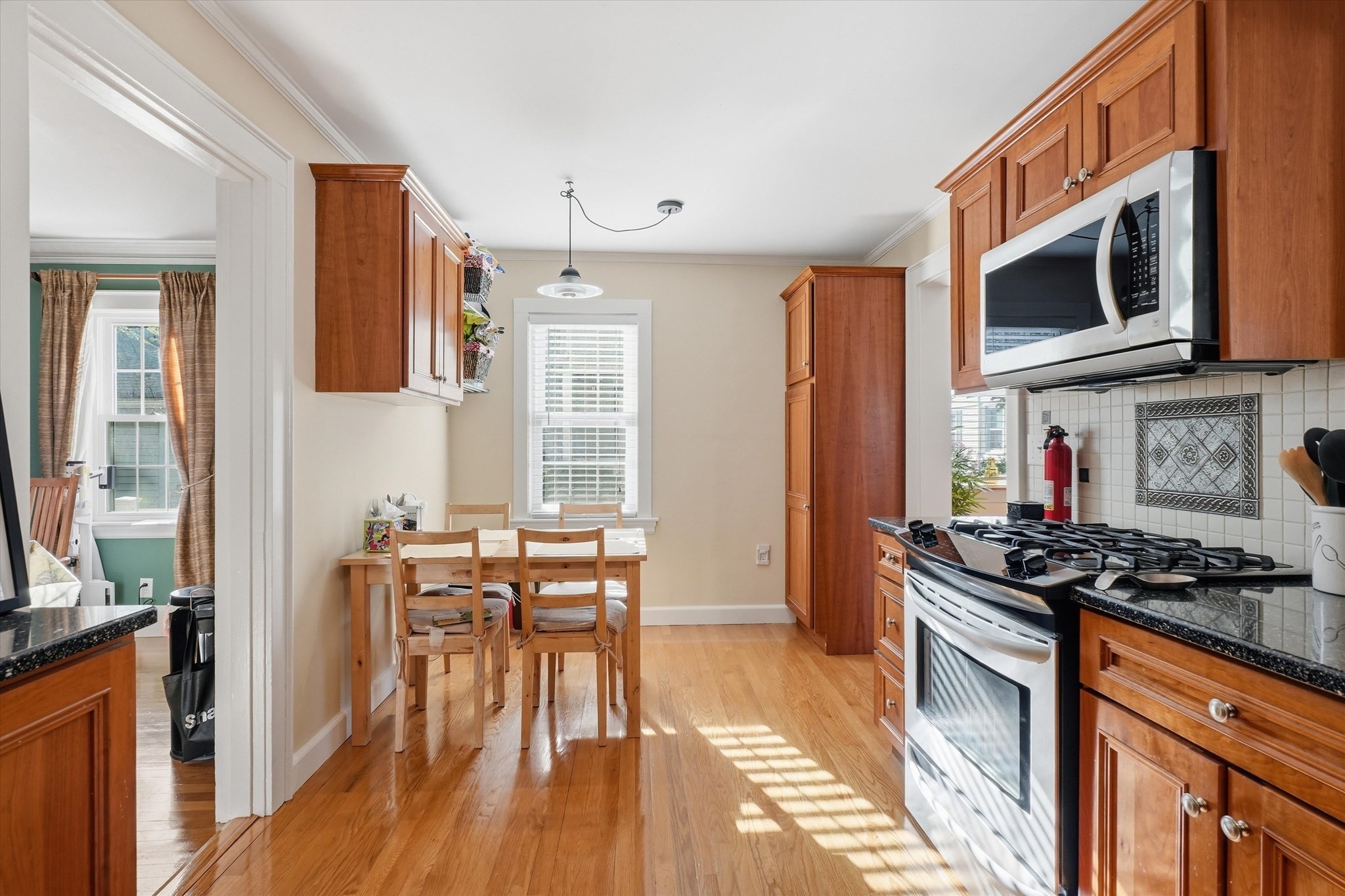 349 Auburndale Ave Property Photo 15