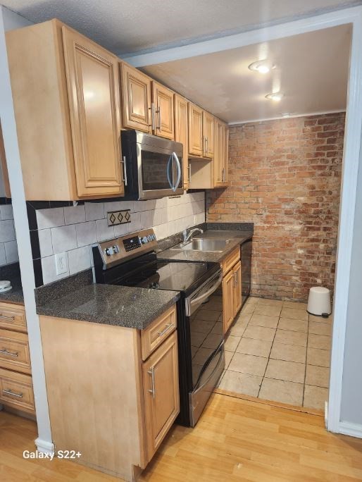 230 Western Avenue # 3 Property Photo 5