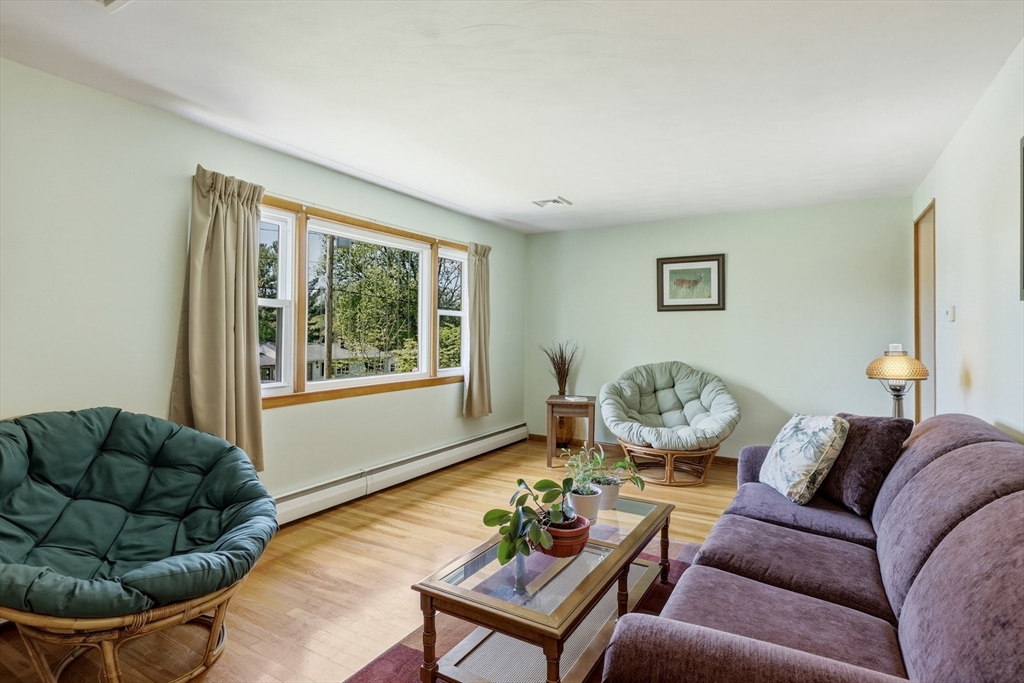 16 Saybrook Cir Property Photo 12