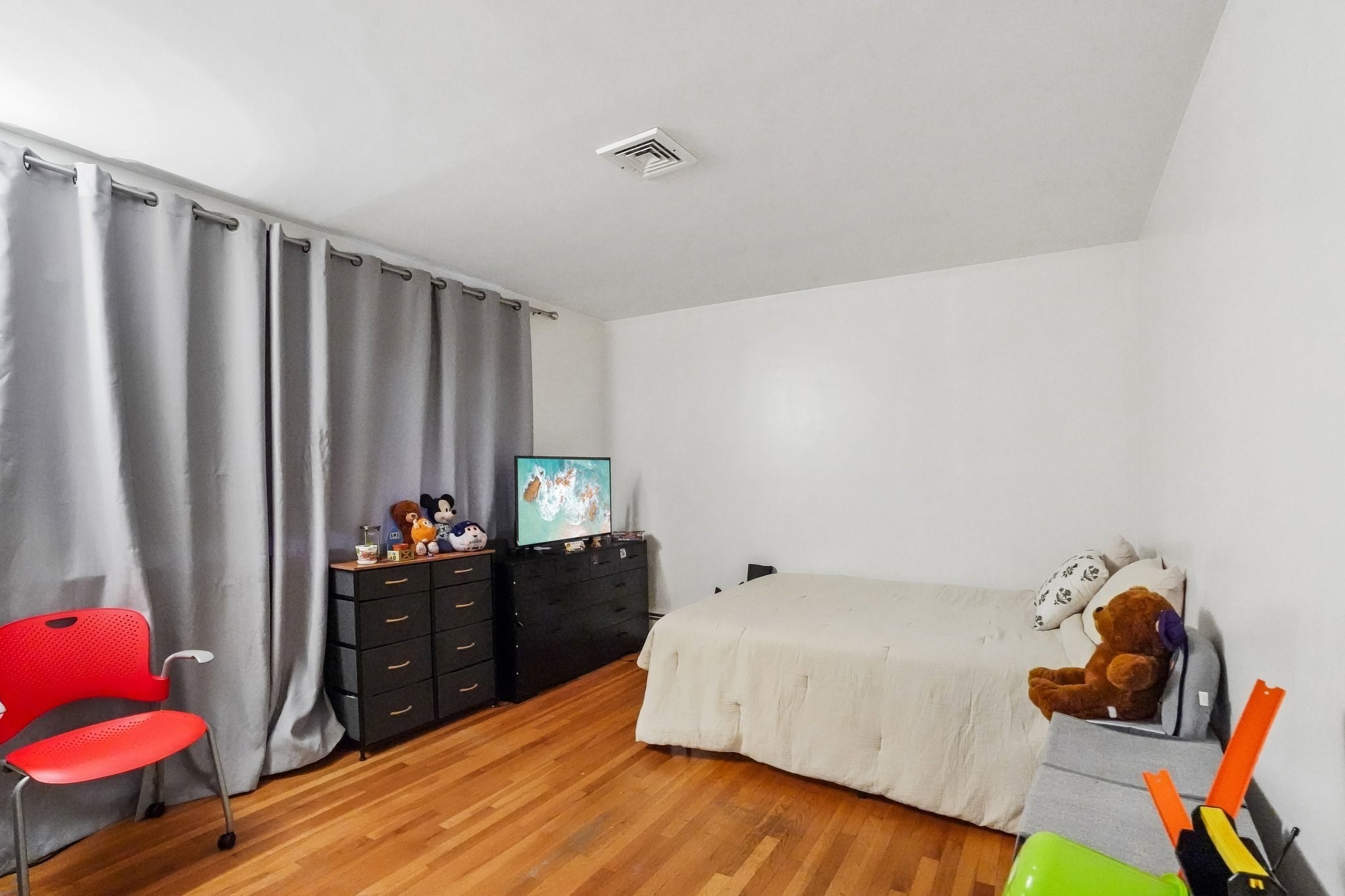 259 Forest Street Property Photo 28