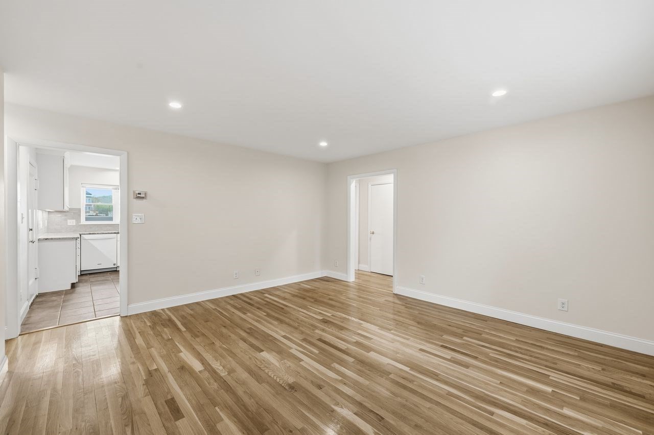 19 Alton Court # 2 Property Photo 11