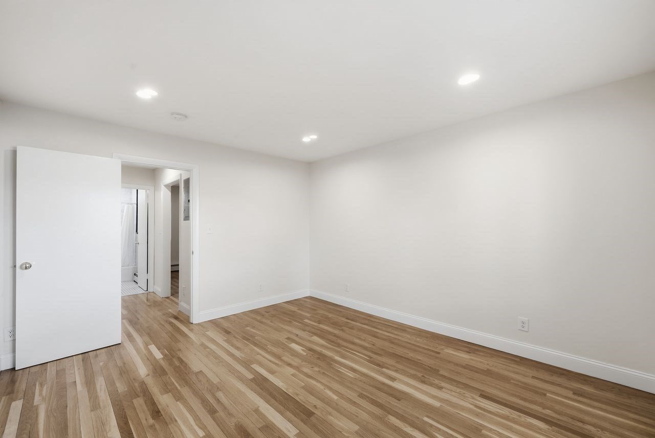 19 Alton Court # 2 Property Photo 14