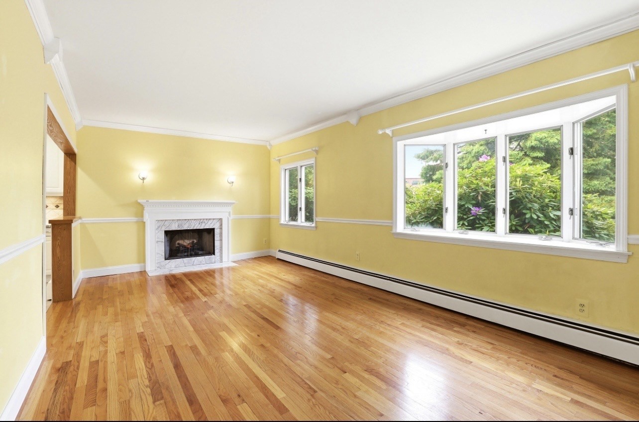 279 Osgood Street Property Photo 4