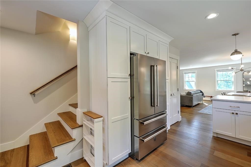 137 Rosebriar Avenue Property Photo 17