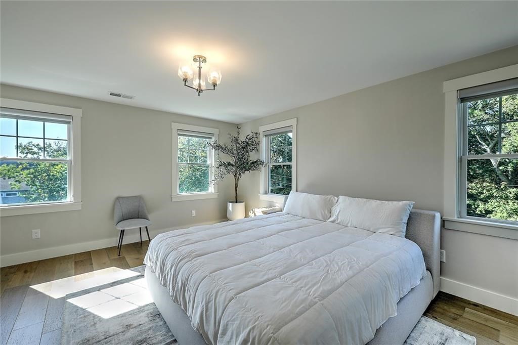 137 Rosebriar Avenue Property Photo 20