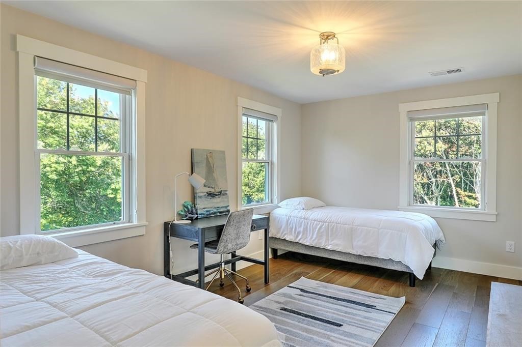 137 Rosebriar Avenue Property Photo 25