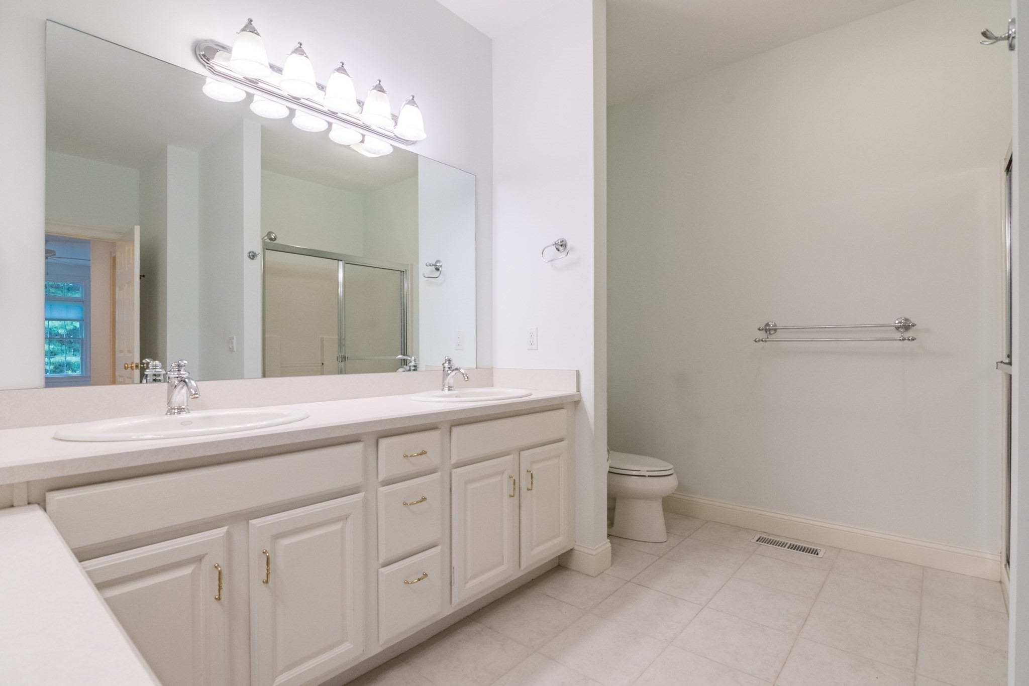 100 High Pine Cir # 100 Property Photo 18