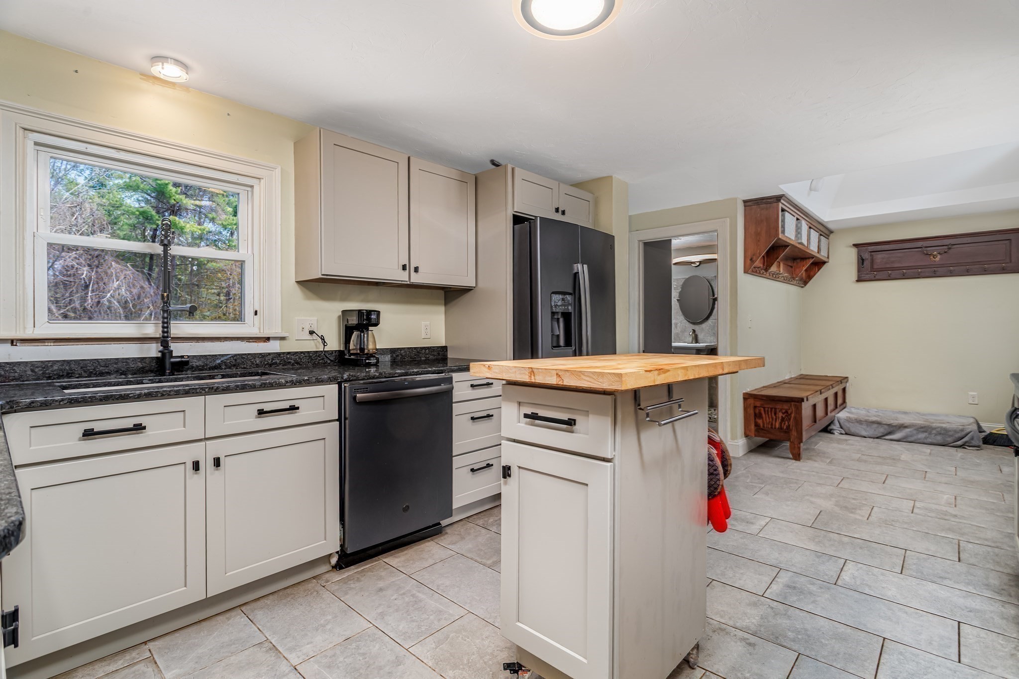 17 Fairview Property Photo 19