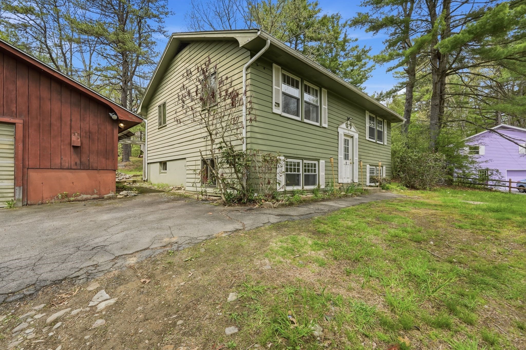 390 State St Property Photo 4