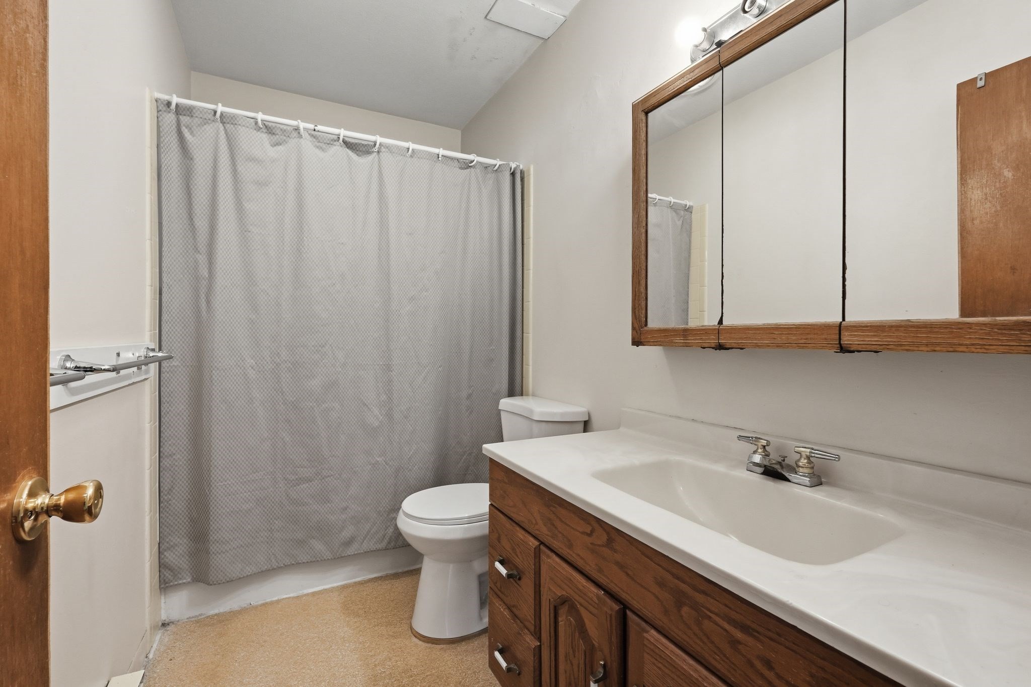 390 State St Property Photo 22