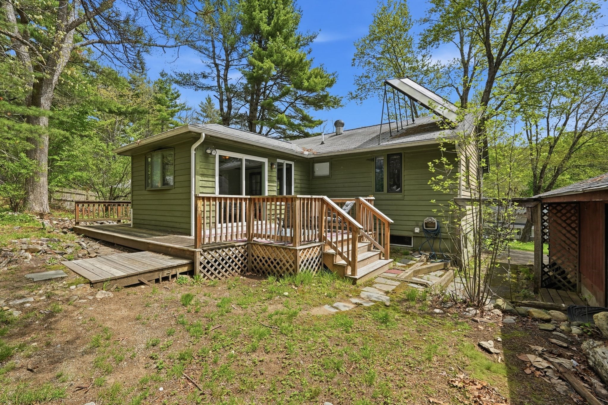 390 State St Property Photo 31