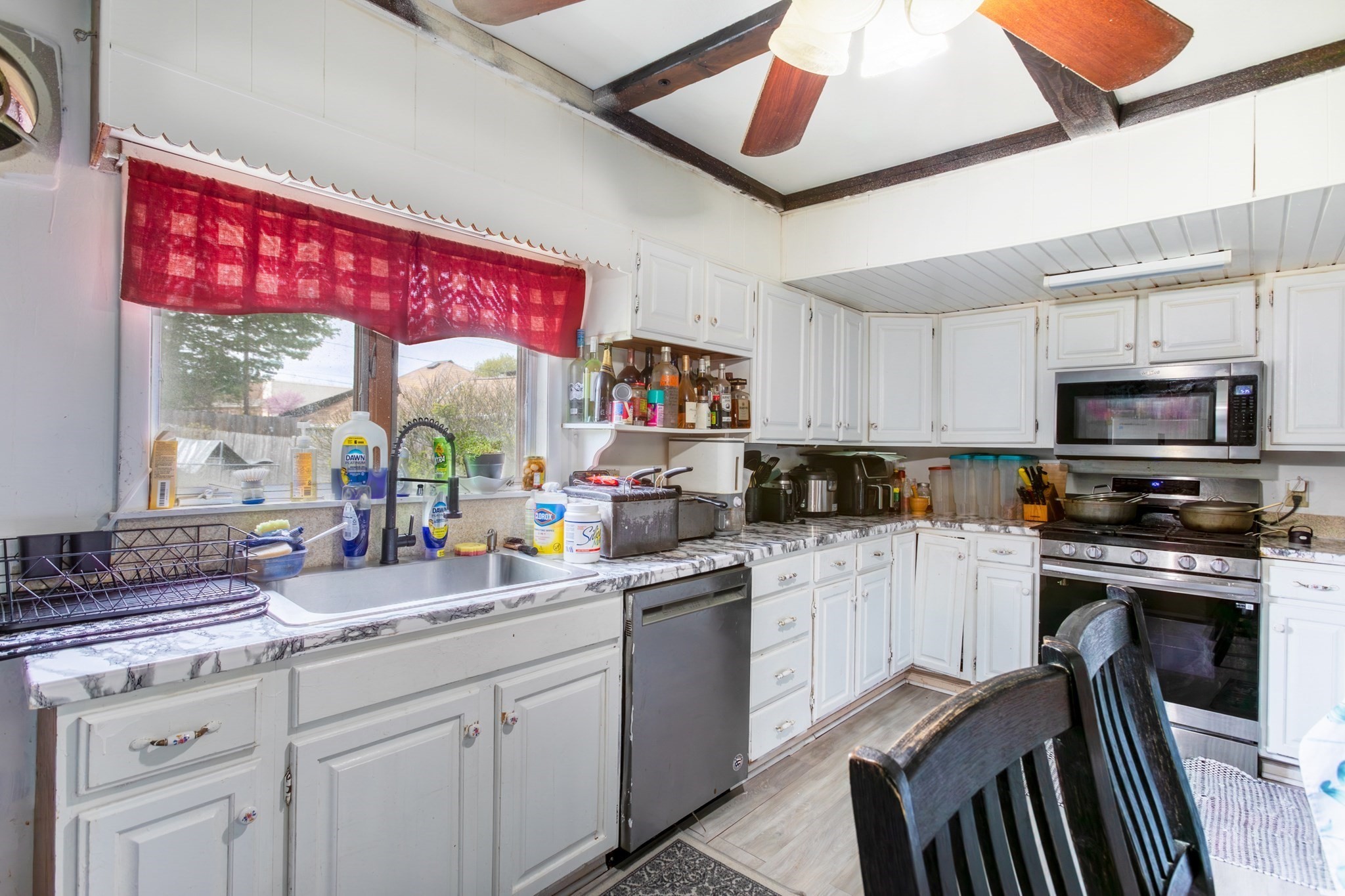 162 West Housatonic Property Photo 6