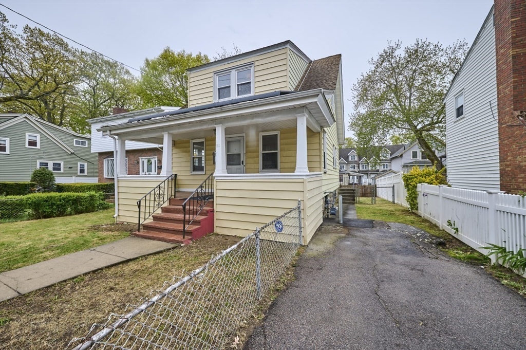 23 Taunton Ave