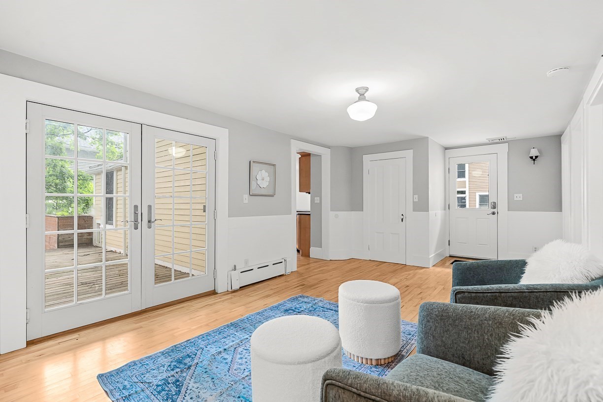 53 Lake Street Property Photo 10