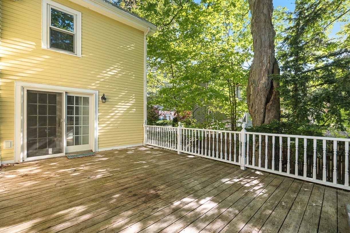 53 Lake Street Property Photo 38