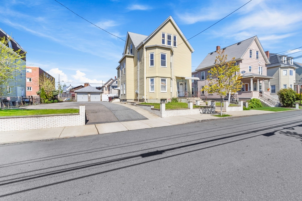 162 Vine Street Property Photo 2