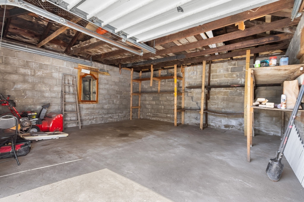 162 Vine Street Property Photo 5