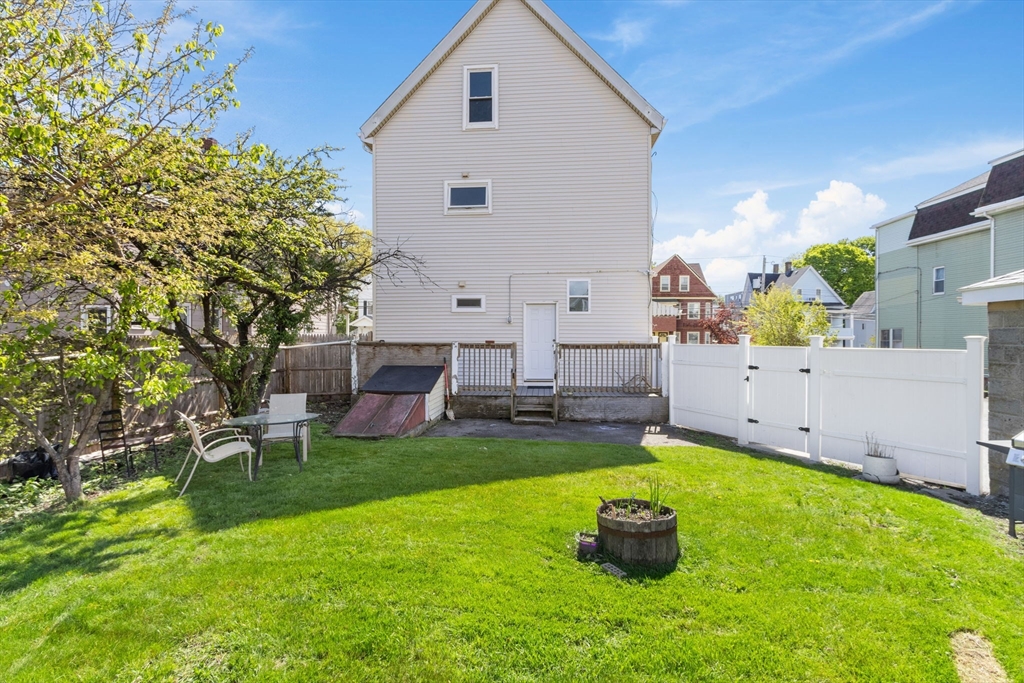 162 Vine Street Property Photo 6