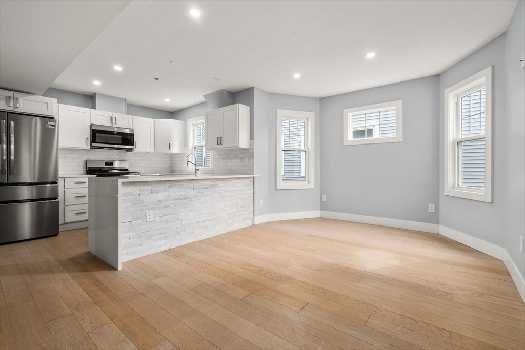 679 Columbia Road # 4 Property Photo 1