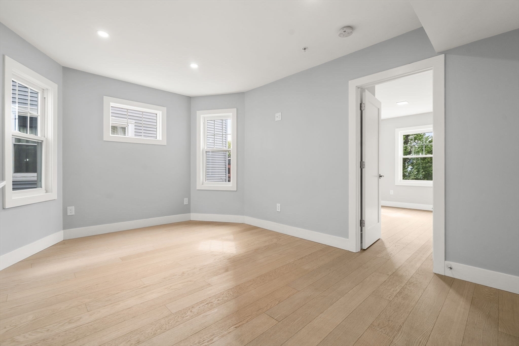 679 Columbia Road # 4 Property Photo 4