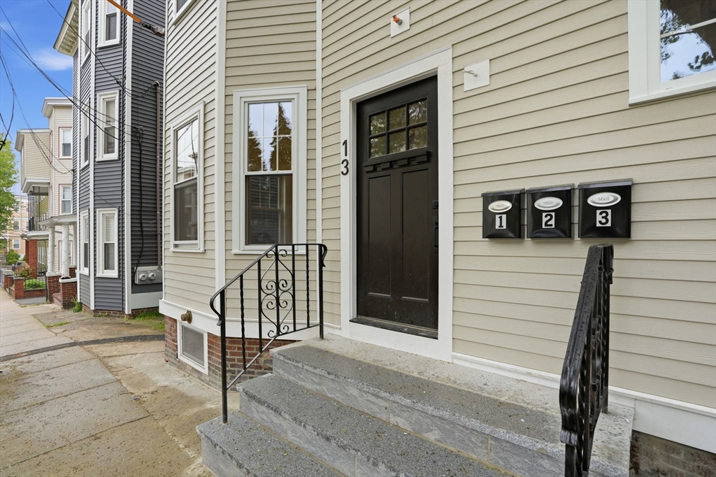 13 Langmaid Ave # 3 Property Photo 1
