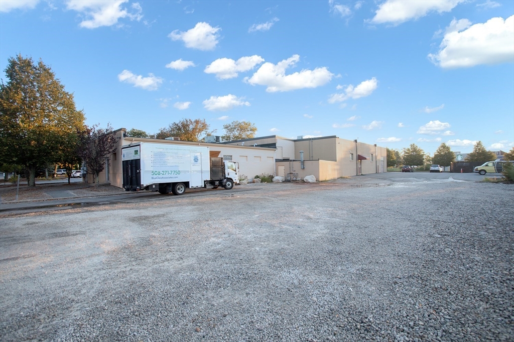 439 State Rd. Property Photo 4