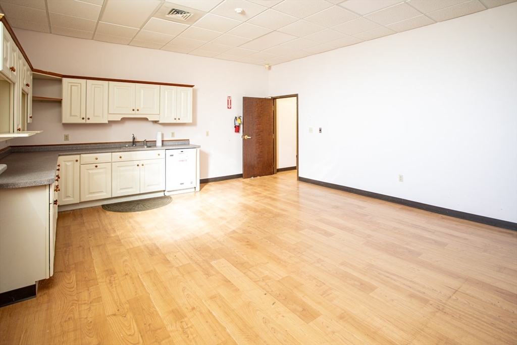 439 State Rd. Property Photo 27