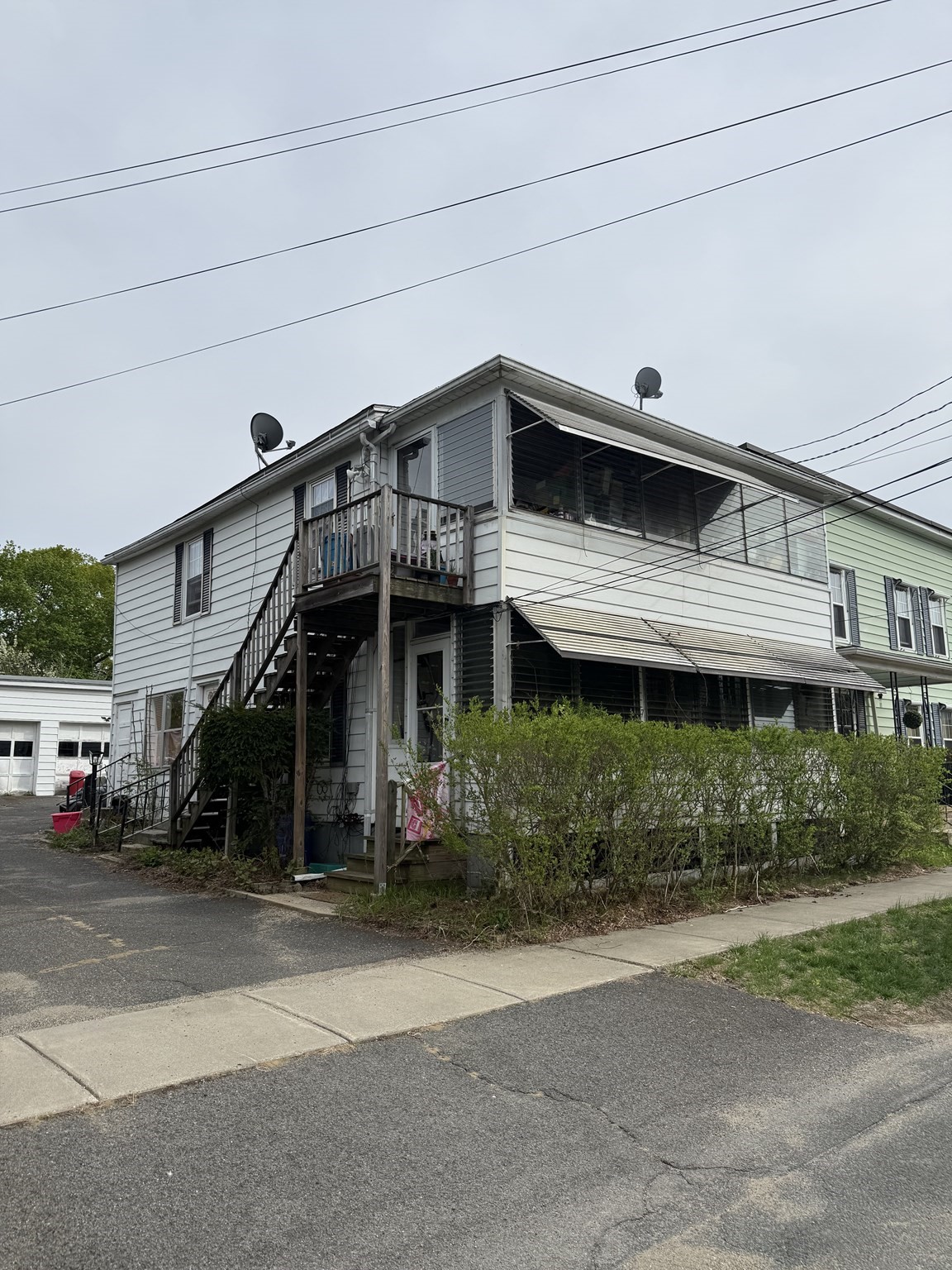 7 I St Property Photo 2