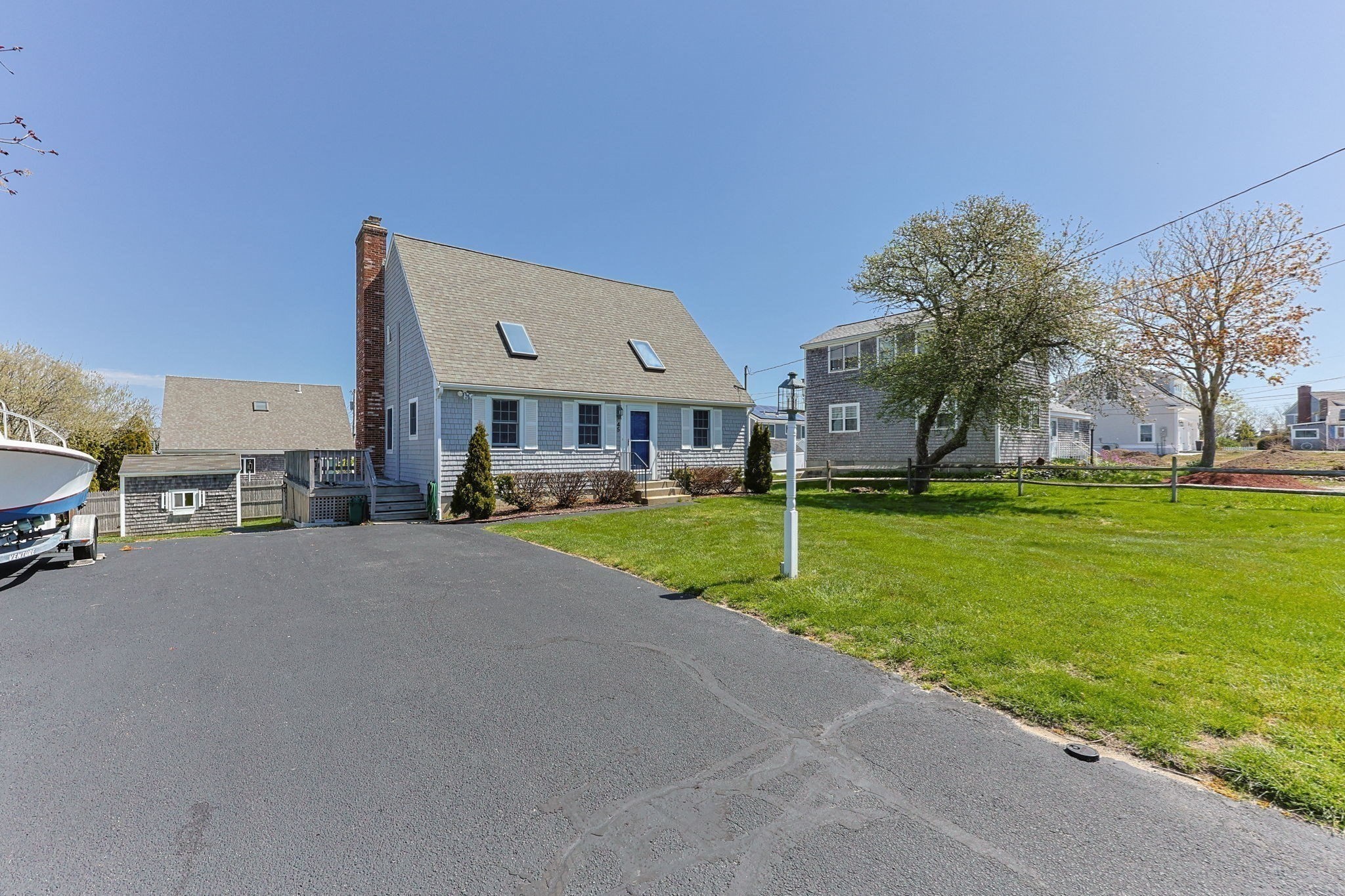 45 Almy Ave Property Photo 6